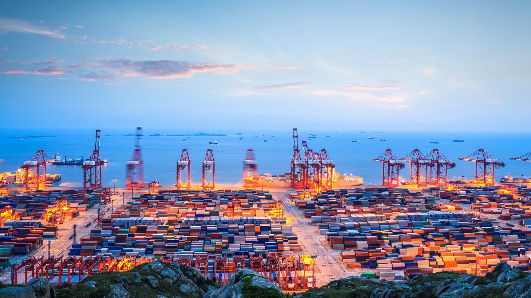 Checklist for customs documents for solar panel imports