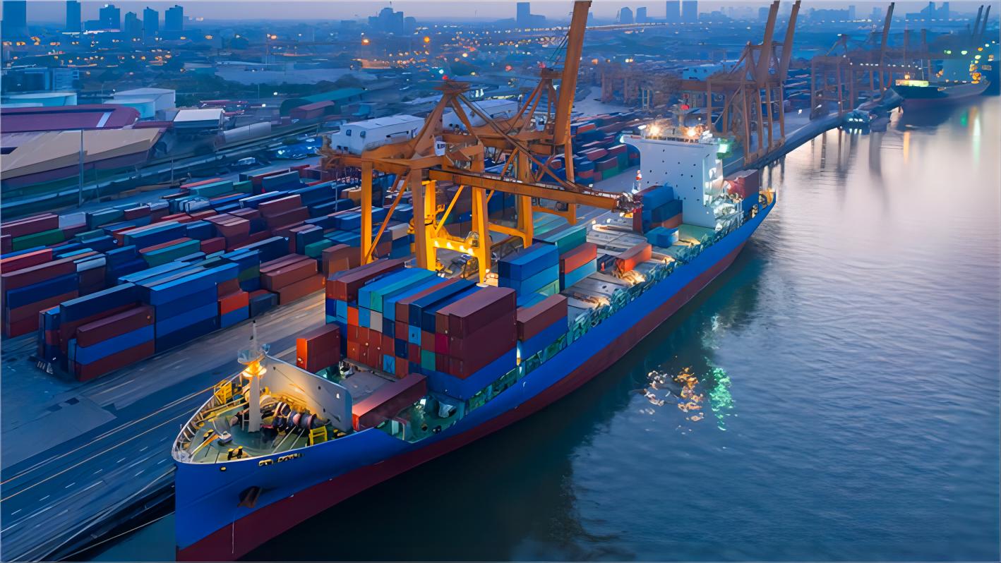 Infographic comparing different shipping methods by cost and speed