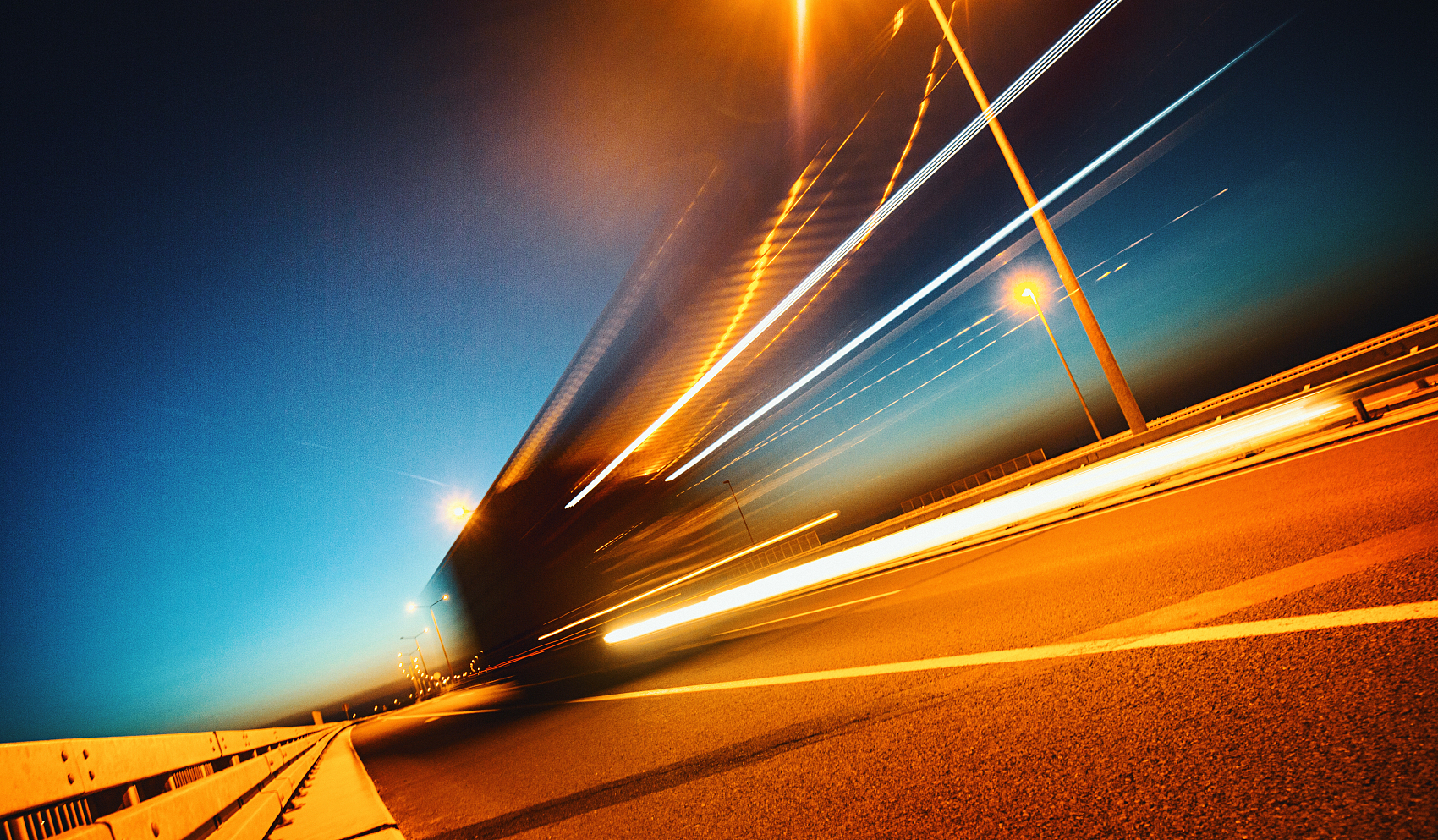 Comparison of different freight transport methods